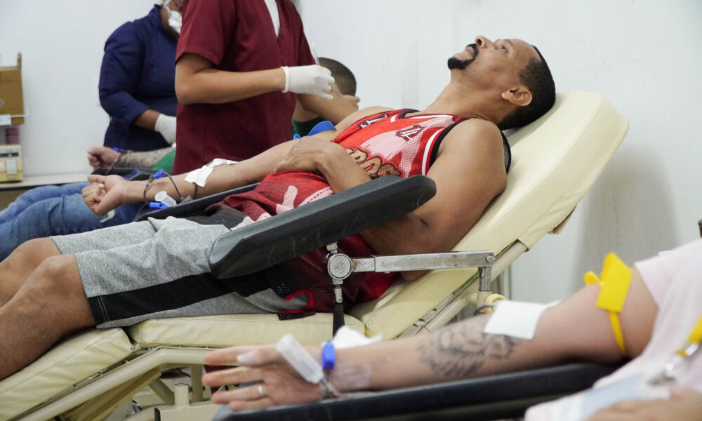 Campanha de doação de sangue em São Gonçalo reúne voluntários no Hemonúcleo.
