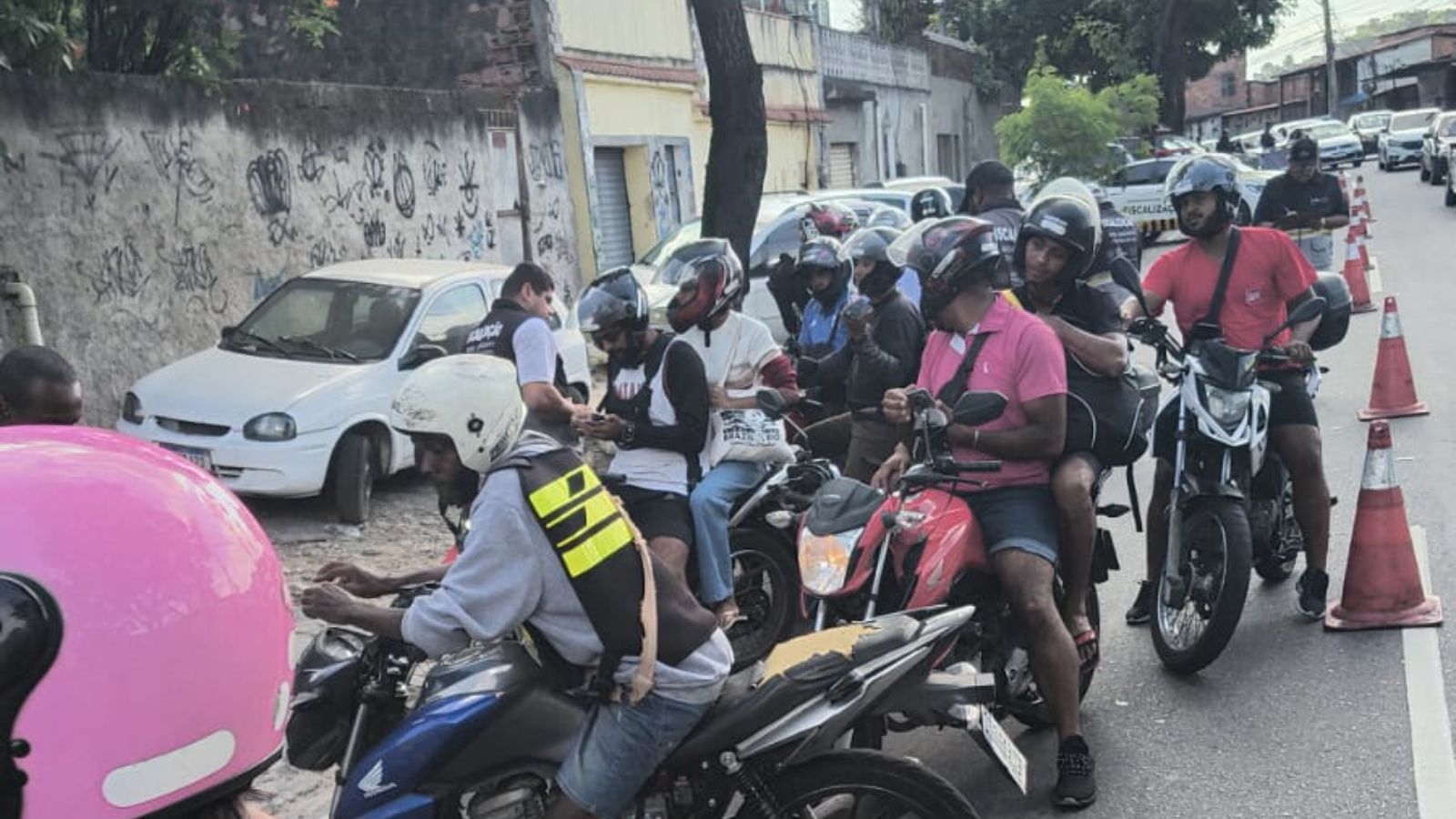 Operação Tolerância Zero em São Gonçalo fiscaliza motos com escapamento irregular
