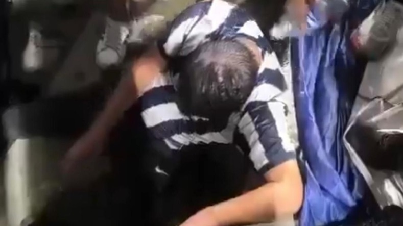 Torcida reunida no Estádio Alejandro Villanueva antes de incidente no Peru