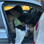 Motorista é morto a tiros com filho dentro do carro no Rio