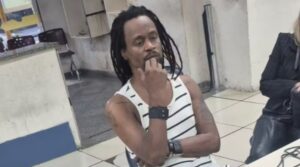 Cantor Toni Garrido é autuado após atropelar policial na Lapa