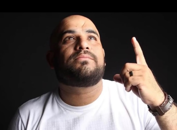 Cantor gospel Elder Motta morre após internação em SP