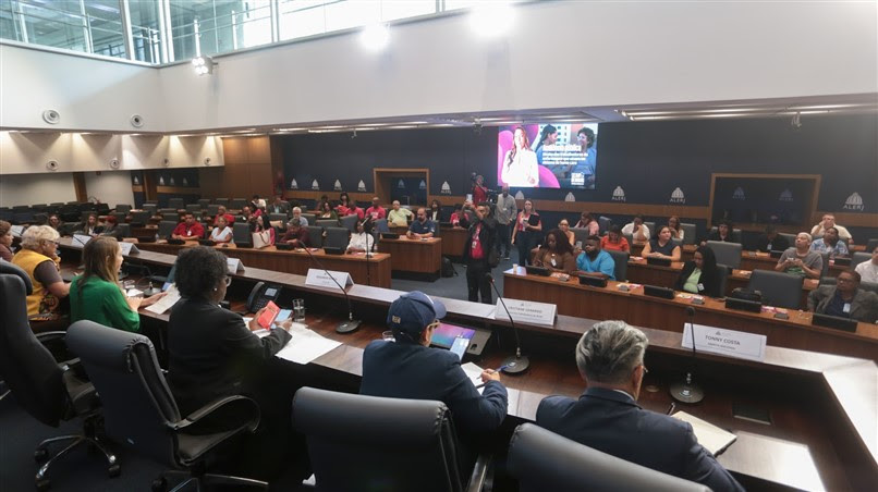 Audiência pública discute direitos da enfermagem home care no Rio de Janeiro