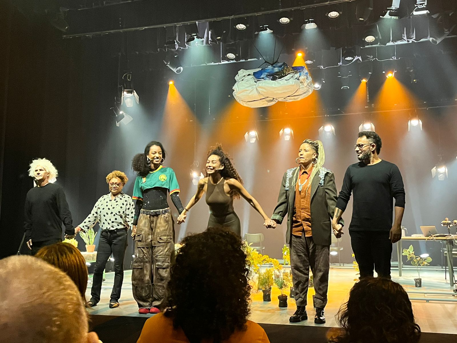Taís Araújo emociona público com o intenso espetáculo “Mudando de Pele”