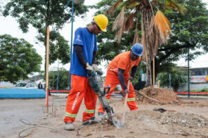 Praça da Trindade passa por revitalização em São Gonçalo