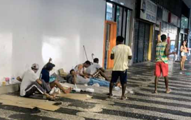 Município aparece entre os maiores números do estado, enquanto Rio concentra mais de 22 mil cadastros; data nacional reforça debate sobre acolhimento e autonomia.
