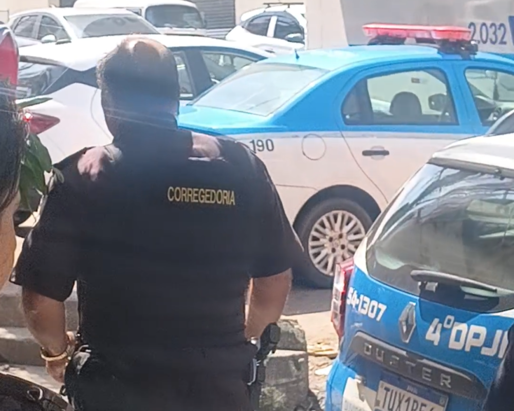 Assessor de deputada federal e sargento da PM são presos em operação contra exploração sexual em Niterói